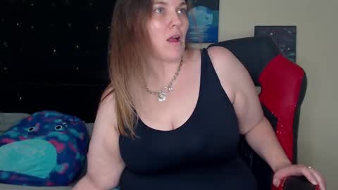 Snapshot of toxiclilly chatting on December 16, 2024, 7:26 am Lilly Miss Mistress Goddess Maam Queen Boss online show from December 16, 2024, 7:26 am