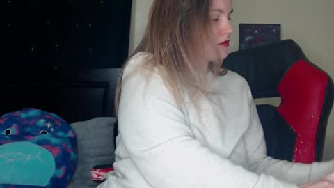 Snapshot of toxiclilly chatting on January 2, 2025, 9:00 am Lilly Miss Mistress Goddess Maam Queen Boss online show from January 2, 2025, 9:00 am