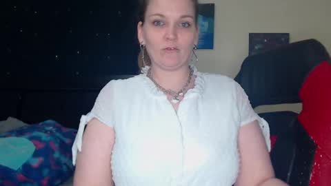 Snapshot of toxiclilly chatting on January 11, 2025, 10:51 am Lilly Miss Mistress Goddess Maam Queen Boss online show from January 11, 2025, 10:51 am