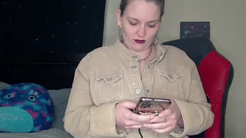 Snapshot of toxiclilly chatting on January 20, 2025, 9:03 am Lilly Miss Mistress Goddess Maam Queen Boss online show from January 20, 2025, 9:03 am