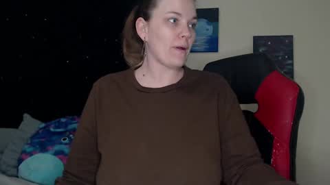 Snapshot of toxiclilly chatting on January 21, 2025, 9:24 am Lilly Miss Mistress Goddess Maam Queen Boss online show from January 21, 2025, 9:24 am