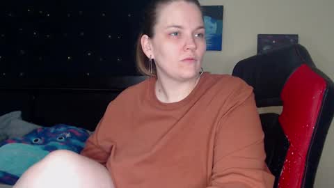 Snapshot of toxiclilly chatting on February 5, 2025, 9:04 am Lilly Miss Mistress Goddess Maam Queen Boss online show from February 5, 2025, 9:04 am