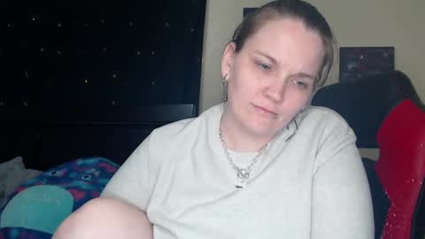 Snapshot of toxiclilly chatting on February 20, 2025, 7:45 am Lilly Miss Mistress Goddess Maam Queen Boss online show from February 20, 2025, 7:45 am