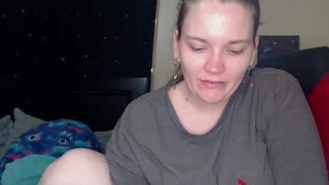 Snapshot of toxiclilly chatting on March 3, 2025, 8:16 am Lilly Miss Mistress Goddess Maam Queen Boss online show from March 3, 2025, 8:16 am