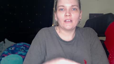 Snapshot of toxiclilly chatting on March 3, 2025, 11:22 am Lilly Miss Mistress Goddess Maam Queen Boss online show from March 3, 2025, 11:22 am