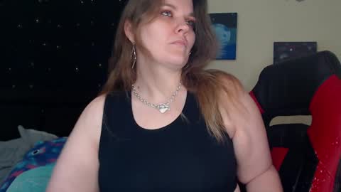 Snapshot of toxiclilly chatting on March 5, 2025, 10:44 am Lilly Miss Mistress Goddess Maam Queen Boss online show from March 5, 2025, 10:44 am