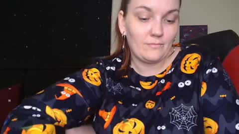 Snapshot of toxiclilly chatting on October 16, 2025, 7:42 am Lilly Miss Mistress Goddess Maam Queen Boss online show from October 16, 2025, 7:42 am