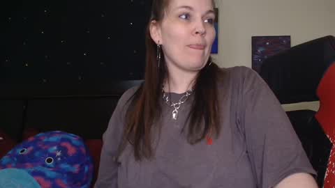 Snapshot of toxiclilly chatting on November 8, 2025, 7:41 am Lilly Miss Mistress Goddess Maam Queen Boss online show from November 8, 2025, 7:41 am