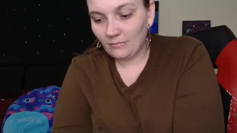 Snapshot of toxiclilly chatting on November 25, 2025, 7:41 am Lilly Miss Mistress Goddess Maam Queen Boss online show from November 25, 2025, 7:41 am