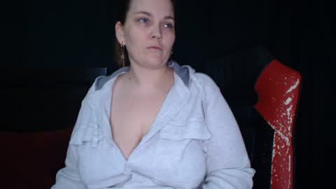 Snapshot of toxiclilly chatting on July 6, 2026, 7:27 pm Lilly Miss Mistress Goddess Maam Queen Boss online show from July 6, 2026, 7:27 pm