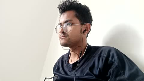 Snapshot of toy_sweet chatting on January 3, 2025, 3:01 pm Xander online show from January 3, 2025, 3:01 pm