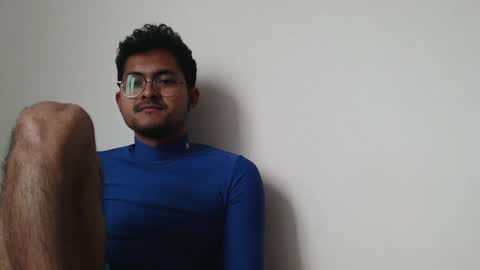 Snapshot of toy_sweet chatting on January 6, 2025, 9:43 pm Xander online show from January 6, 2025, 9:43 pm