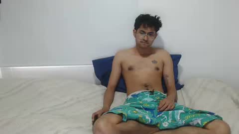 Snapshot of toy_sweet chatting on October 5, 2025, 2:48 pm Xander online show from October 5, 2025, 2:48 pm