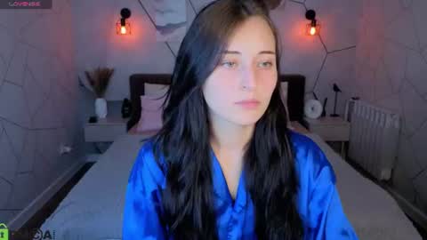 tracey_gill online show from July 14, 2026, 9:25 am