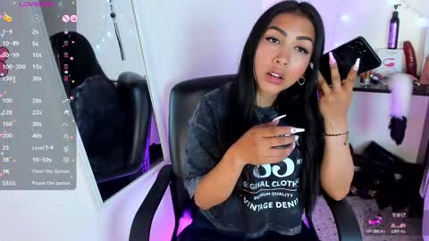 Snapshot of tracy_lambo chatting on November 26, 2025, 9:05 pm tracy online show from November 26, 2025, 9:05 pm