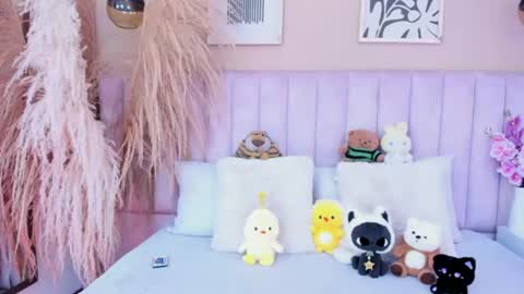 Snapshot of tracy_lee_ chatting on July 25, 2026, 12:25 pm Tracy online show from July 25, 2026, 12:25 pm