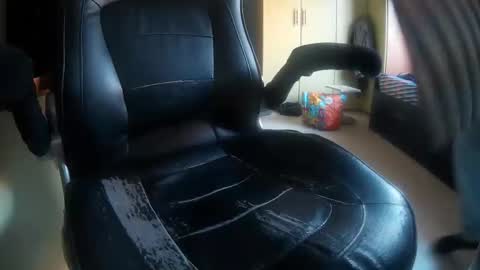 Snapshot of trafalgar9292 chatting on November 3, 2025, 1:23 pm trafalgar online show from November 3, 2025, 1:23 pm