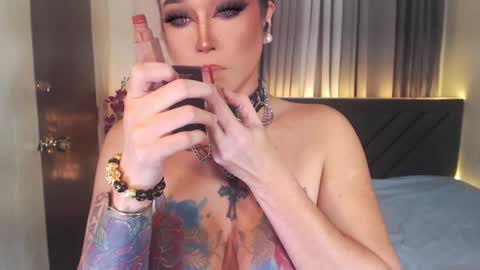 Snapshot of trandomsts chatting on October 15, 2025, 3:56 pm DOM irish online show from October 15, 2025, 3:56 pm