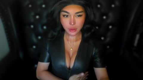 Snapshot of transnextdoor_ chatting on January 5, 2025, 8:31 pm ALMIGHTY GODDESS VALENTINA online show from January 5, 2025, 8:31 pm