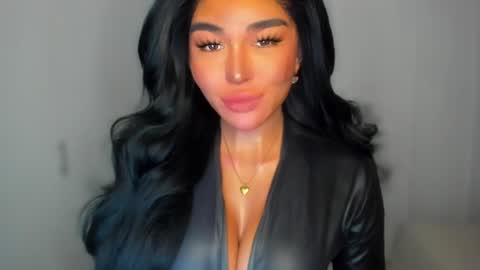 Snapshot of transnextdoor_ chatting on January 25, 2025, 6:35 pm ALMIGHTY GODDESS VALENTINA online show from January 25, 2025, 6:35 pm