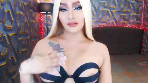 KYLIE BELLA  TS online show from January 26, 2025, 3:59 am