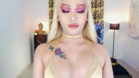 KYLIE BELLA  TS online show from September 8, 2025, 7:46 pm