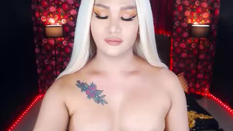 KYLIE BELLA  TS online show from May 1, 2026, 1:10 am