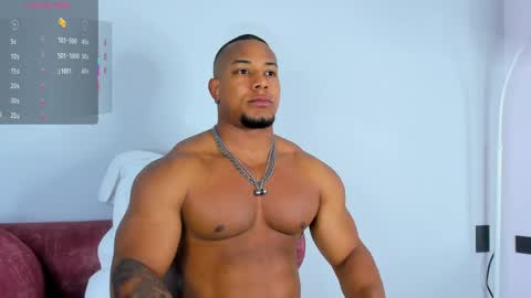 Snapshot of travis_lenox_ chatting on May 31, 2026, 5:31 pm Travis online show from May 31, 2026, 5:31 pm