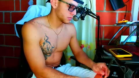 TRAVIS. online show from March 15, 2026, 2:12 pm