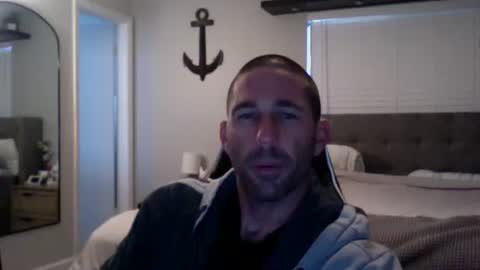 Snapshot of traviskenn chatting on December 2, 2024, 12:40 pm TravisKenn online show from December 2, 2024, 12:40 pm