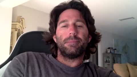 Snapshot of traviskenn chatting on February 25, 2026, 12:37 pm TravisKenn online show from February 25, 2026, 12:37 pm