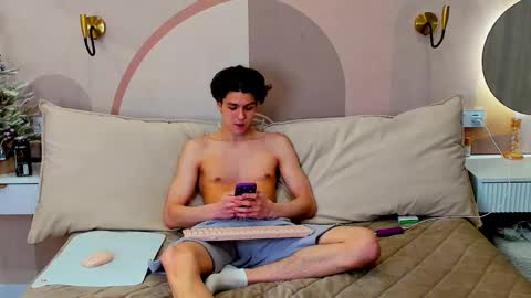 travisrivas online show from February 13, 2026, 2:46 pm