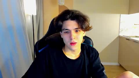 travisrivas online show from March 10, 2026, 12:43 pm