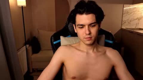 travisrivas online show from June 22, 2026, 2:13 am
