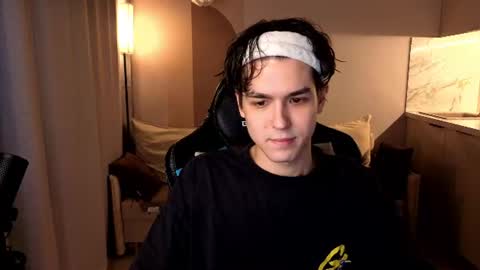 travisrivas online show from July 16, 2026, 2:28 am