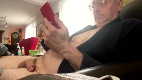 Snapshot of trebgeis1 chatting on February 16, 2025, 7:59 am trebgeis1 online show from February 16, 2025, 7:59 am