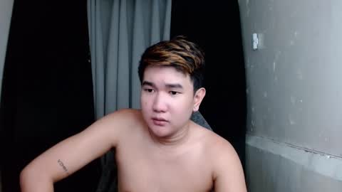 trebz_01 online show from May 11, 2026, 5:24 am