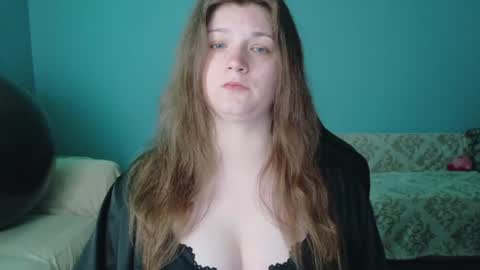 Snapshot of treejeanne chatting on June 23, 2026, 7:45 pm TreeJeanne online show from June 23, 2026, 7:45 pm
