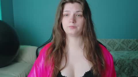 Snapshot of treejeanne chatting on June 24, 2026, 8:41 pm TreeJeanne online show from June 24, 2026, 8:41 pm