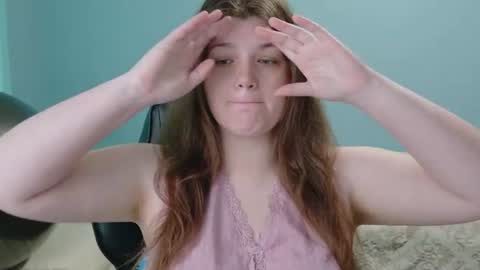 Snapshot of treejeanne chatting on July 5, 2026, 7:21 pm TreeJeanne online show from July 5, 2026, 7:21 pm