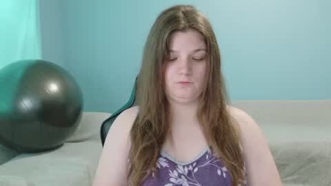 Snapshot of treejeanne chatting on July 26, 2026, 1:14 am TreeJeanne online show from July 26, 2026, 1:14 am