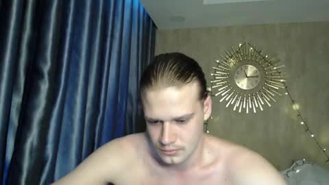 Snapshot of treezyny chatting on January 15, 2025, 3:11 am Sarah And Jon online show from January 15, 2025, 3:11 am