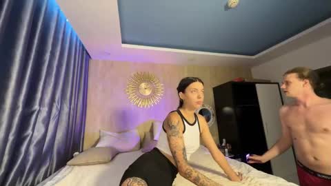 Snapshot of treezyny chatting on February 1, 2025, 5:49 am Sarah And Jon online show from February 1, 2025, 5:49 am