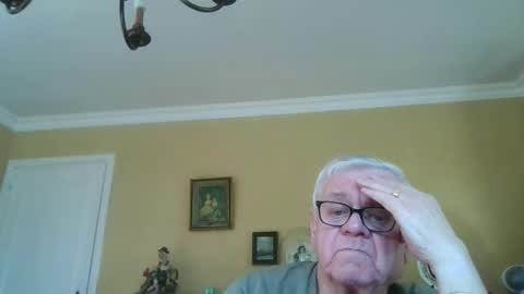Snapshot of trekbeestje1 chatting on March 19, 2026, 9:35 am trekbeestje online show from March 19, 2026, 9:35 am