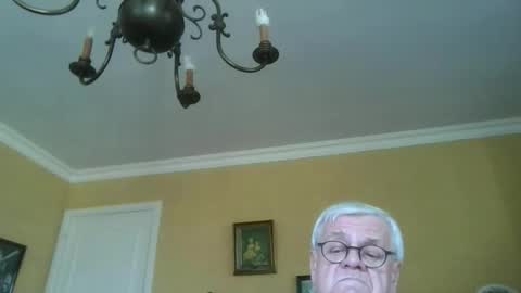 Snapshot of trekbeestje1 chatting on March 21, 2026, 4:43 pm trekbeestje online show from March 21, 2026, 4:43 pm