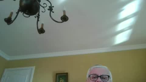 Snapshot of trekbeestje1 chatting on March 23, 2026, 7:56 am trekbeestje online show from March 23, 2026, 7:56 am