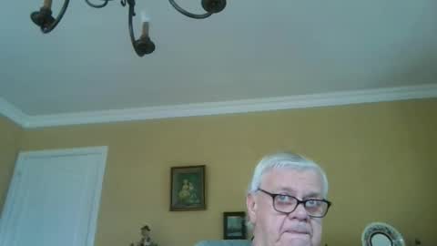 Snapshot of trekbeestje1 chatting on March 26, 2026, 9:04 am trekbeestje online show from March 26, 2026, 9:04 am