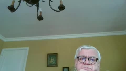Snapshot of trekbeestje1 chatting on April 16, 2026, 7:53 am trekbeestje online show from April 16, 2026, 7:53 am
