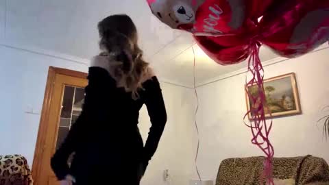 Tina online show from February 14, 2026, 8:27 pm