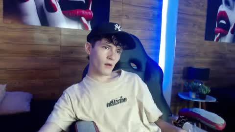 trevor_mob online show from April 30, 2026, 9:19 pm